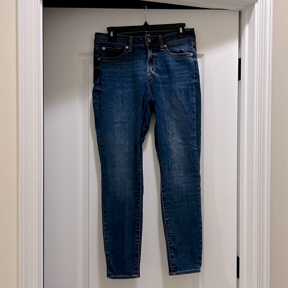 Gap Curvy True Skinny Size 8